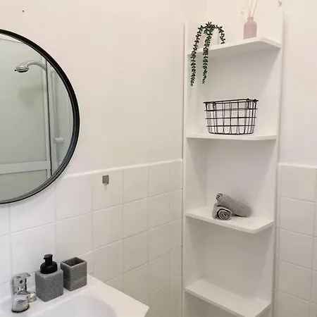 Utulny Blizko Centra Kosic Daire *